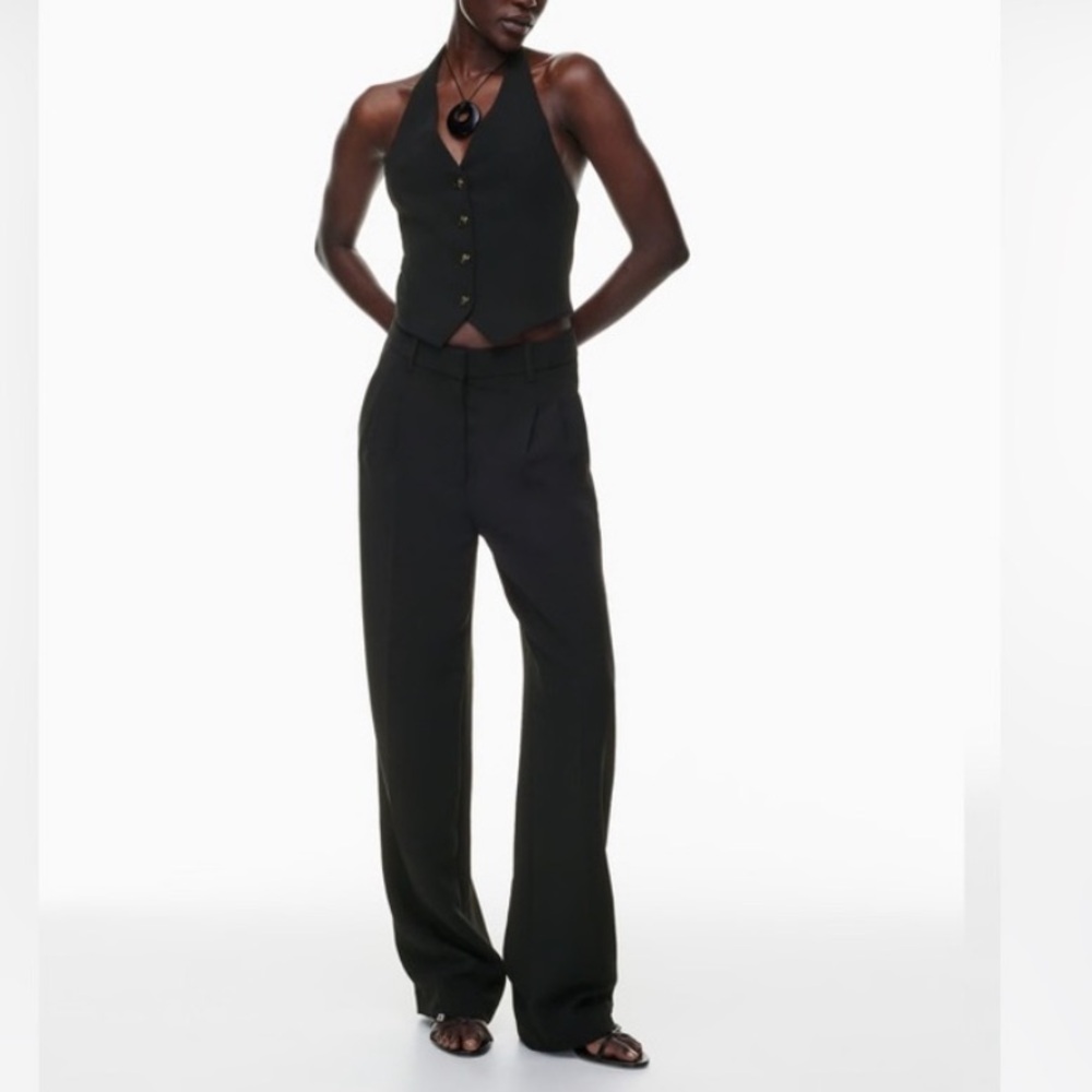 Aritzia Effortless Pant in Black